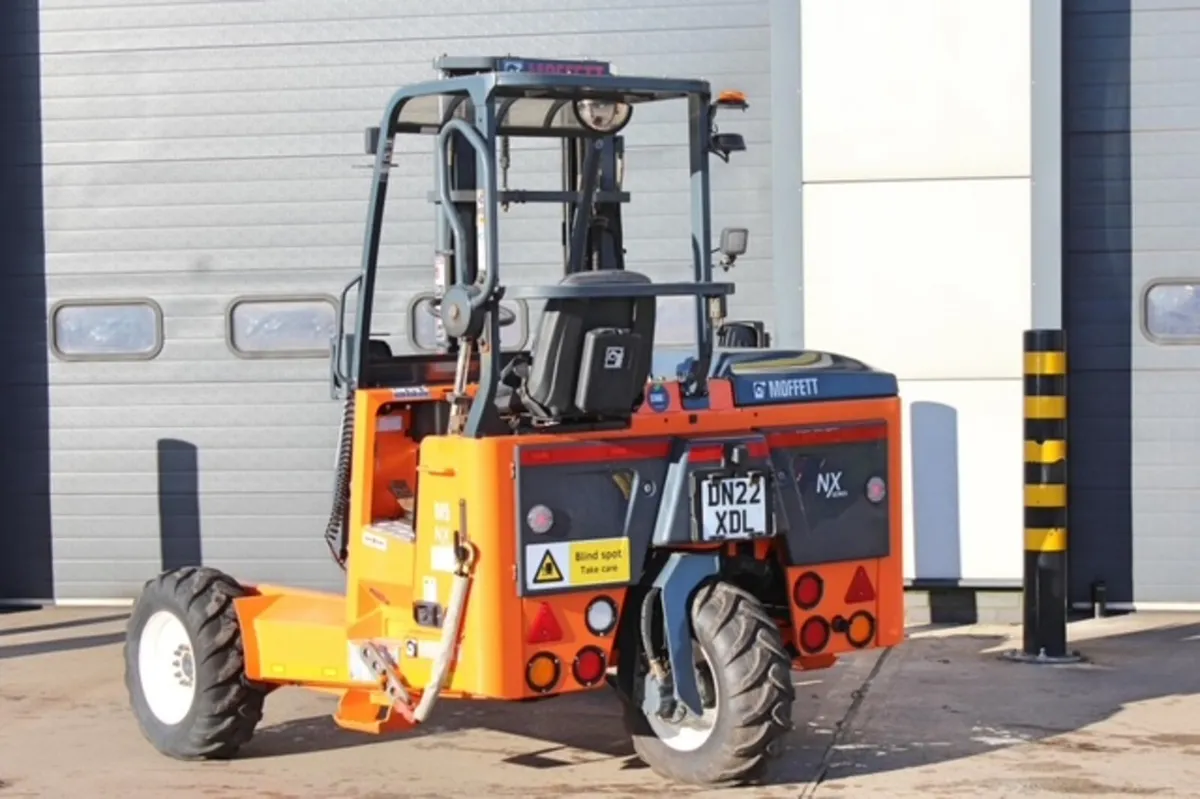 2022 MOFFETT MOUNTY -M5- FORKLIFT - Image 1