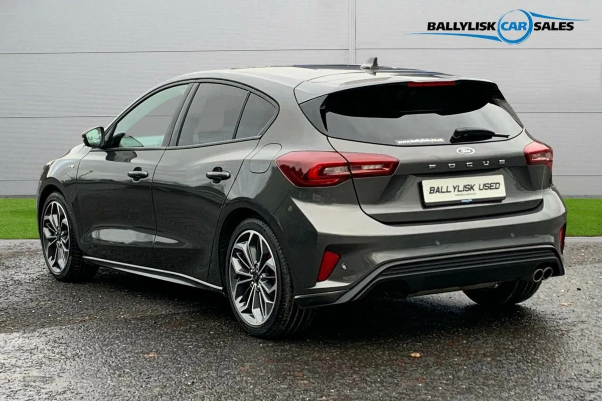Ford Focus 1.0T 125PS ST-Line X in Magnetic with 1 - Image 2