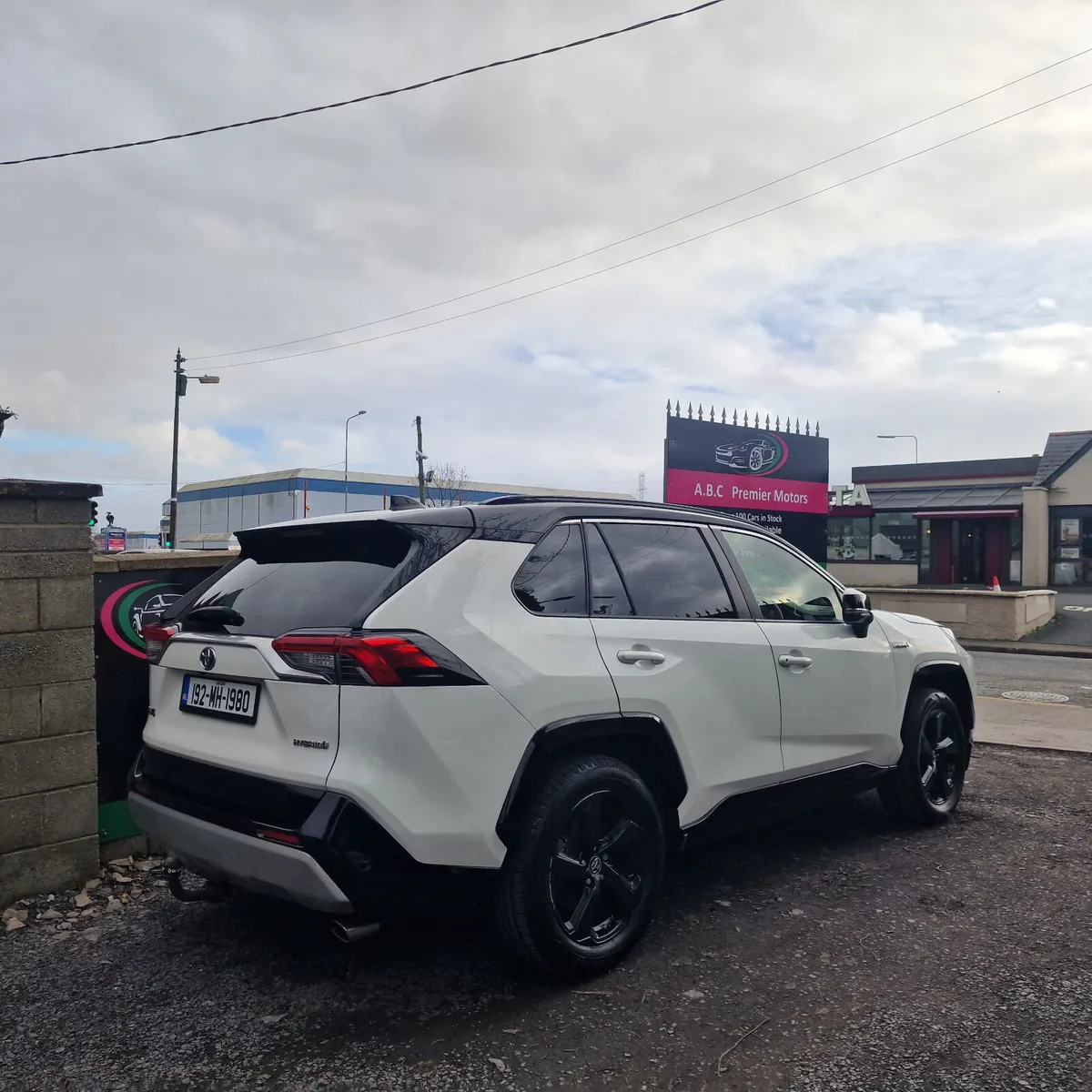 Toyota RAV4 Automatic 2.5 Petrol Hybrid AWD i Sol - Image 2
