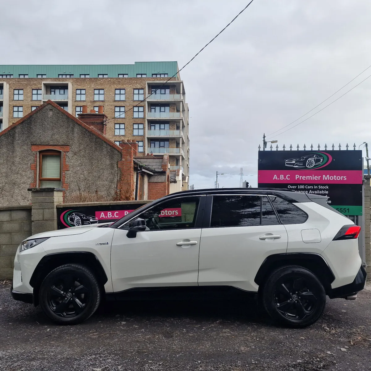 Toyota RAV4 Automatic 2.5 Petrol Hybrid AWD i Sol - Image 4