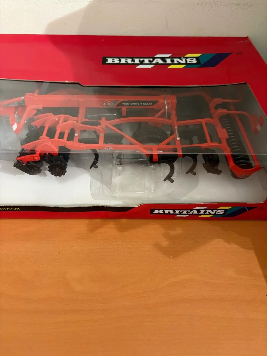 Britains Kuhn Cultivator - Image 2