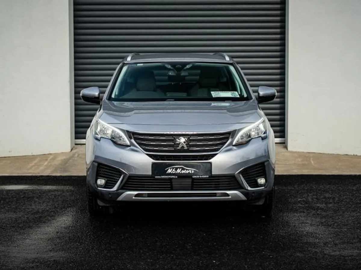 Peugeot 5008 Allure 1.5 Blue HDI 130 Automa - Image 2