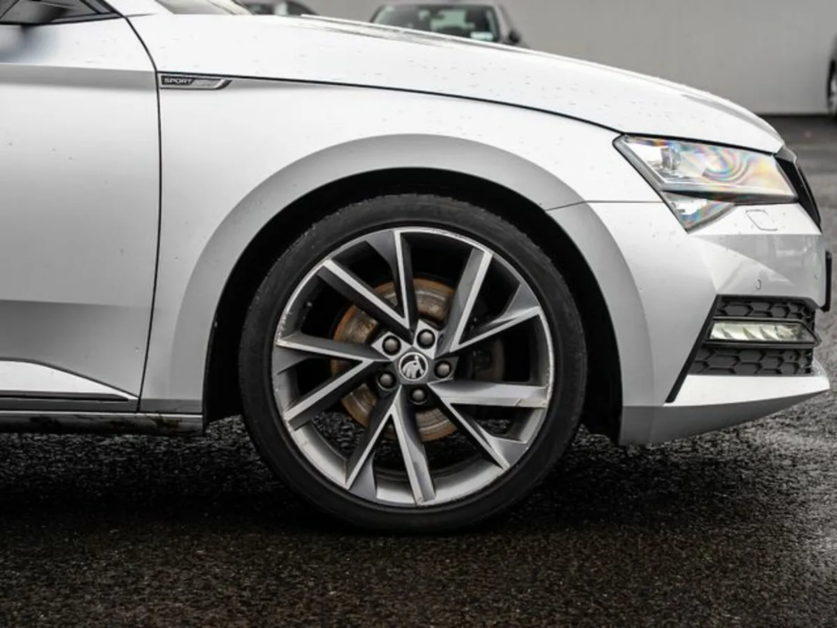 Skoda Superb SPT 2.0tdi 150HP 4DR - Image 4