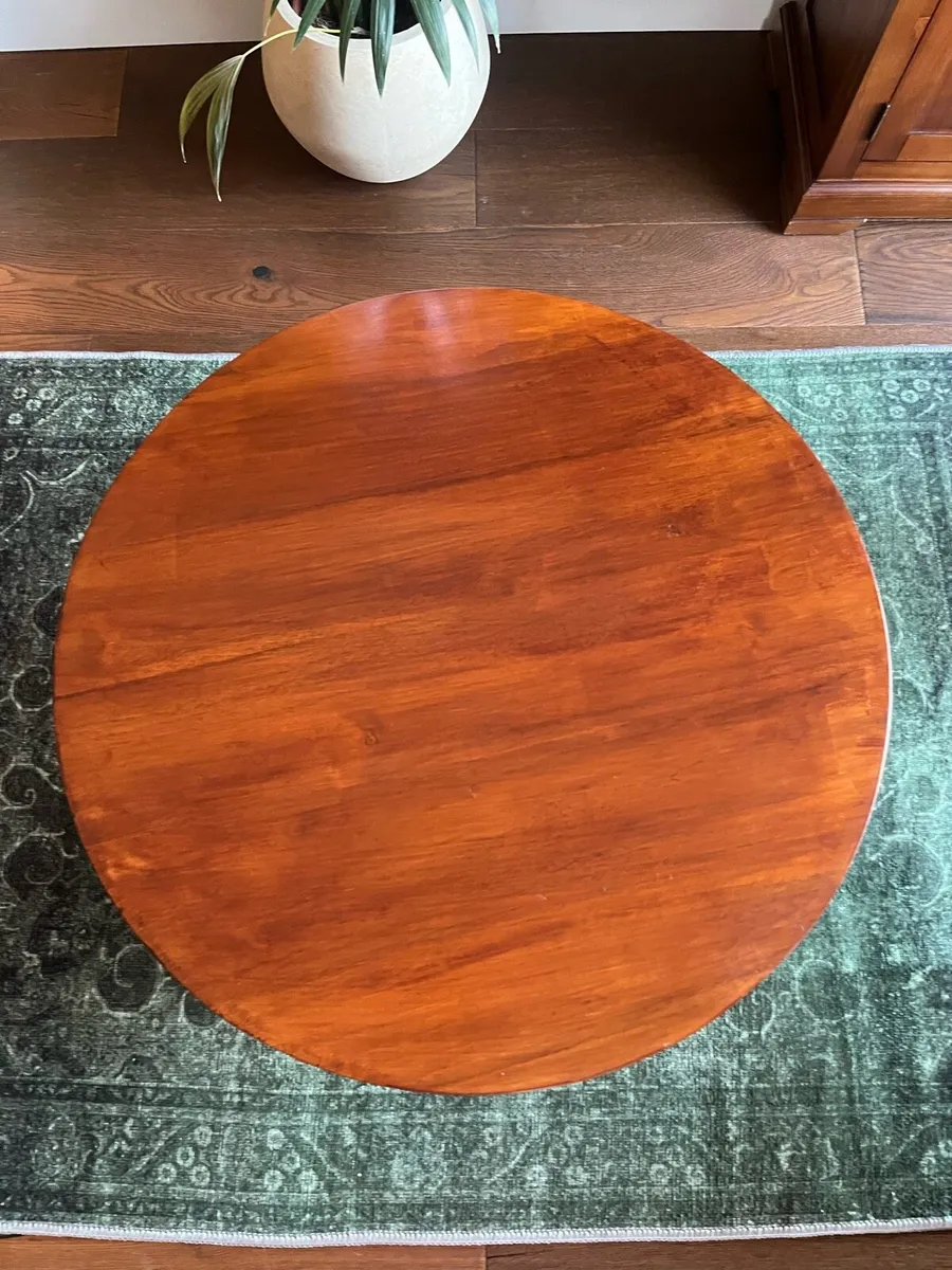Round coffee table - Image 3