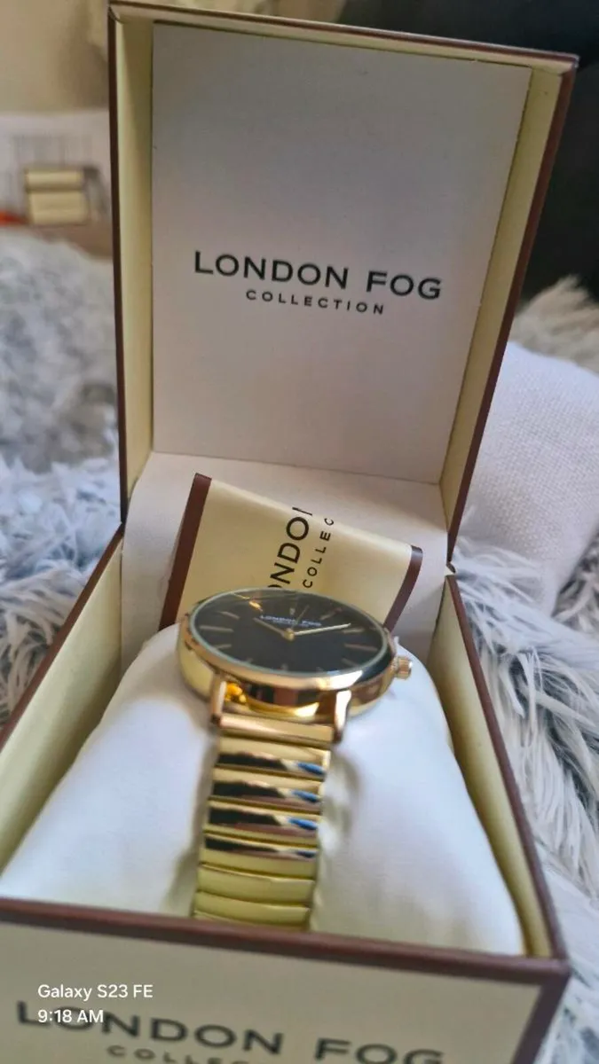 London Fog Blyth gold watch - Image 2