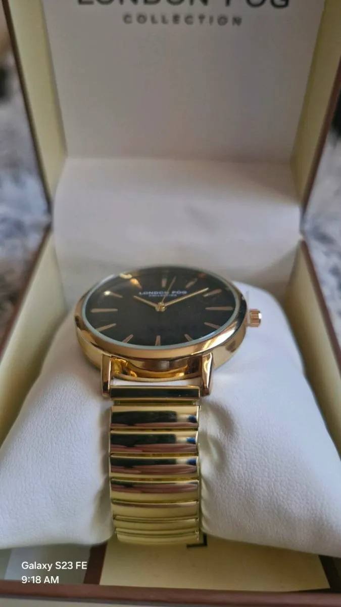 London Fog Blyth gold watch - Image 3