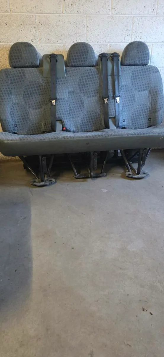 Triple Seat - Image 1