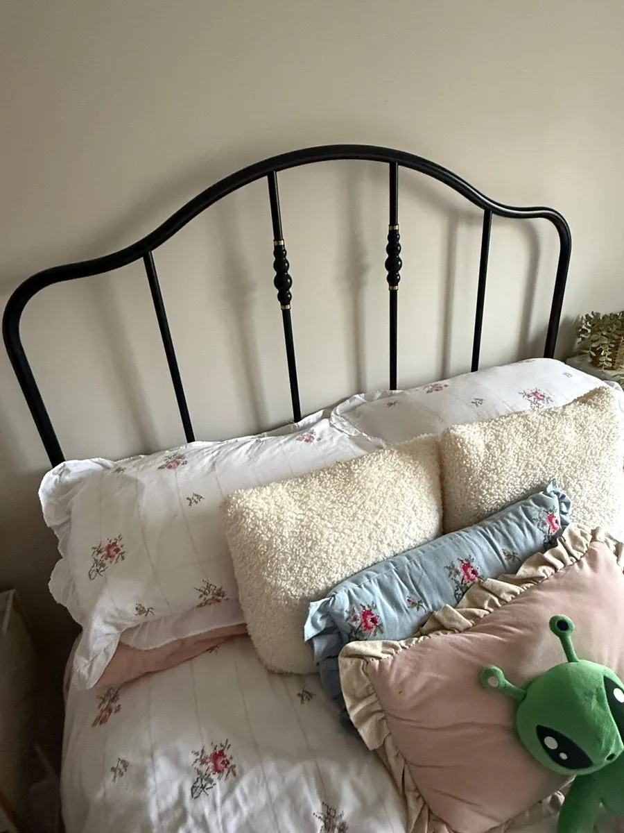 Double Bed - Black Metal - Image 1