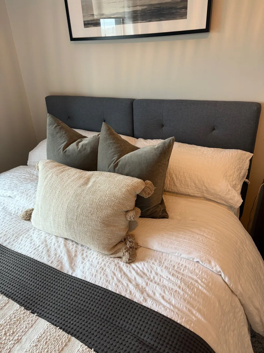 King size grey fabric bed frame - Image 1