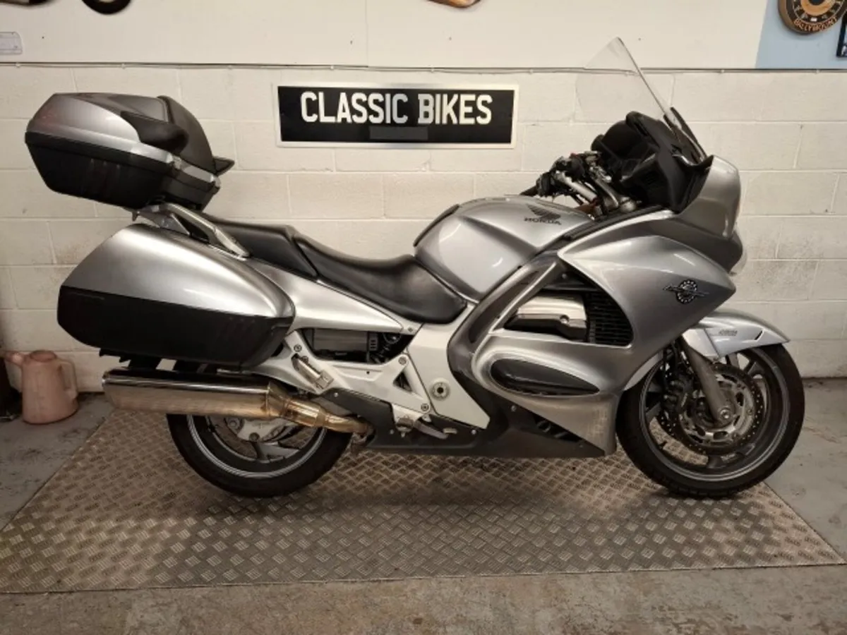 Honda Pan European 1300 2005 - Image 1