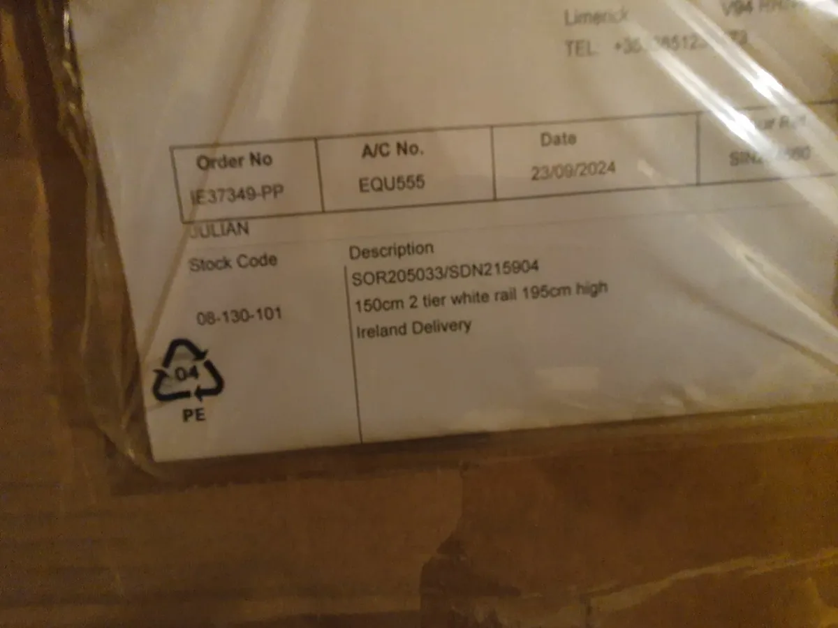 Clothes rail - Image 3