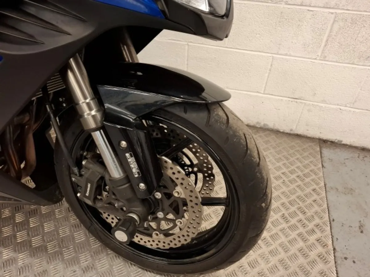 Kawasaki Z1000SX 2016 (3K kilometers) - Image 3