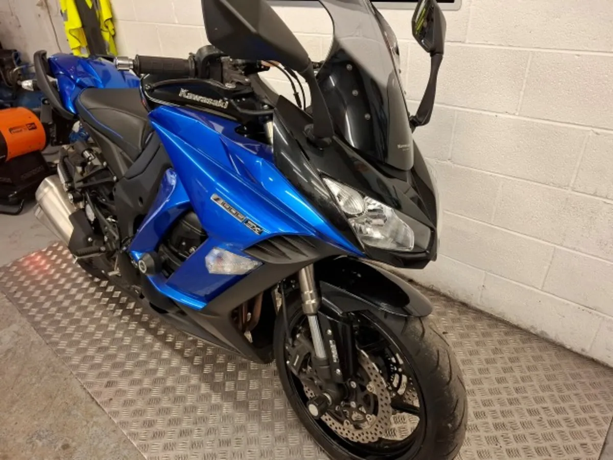 Kawasaki Z1000SX 2016 (3K kilometers) - Image 2