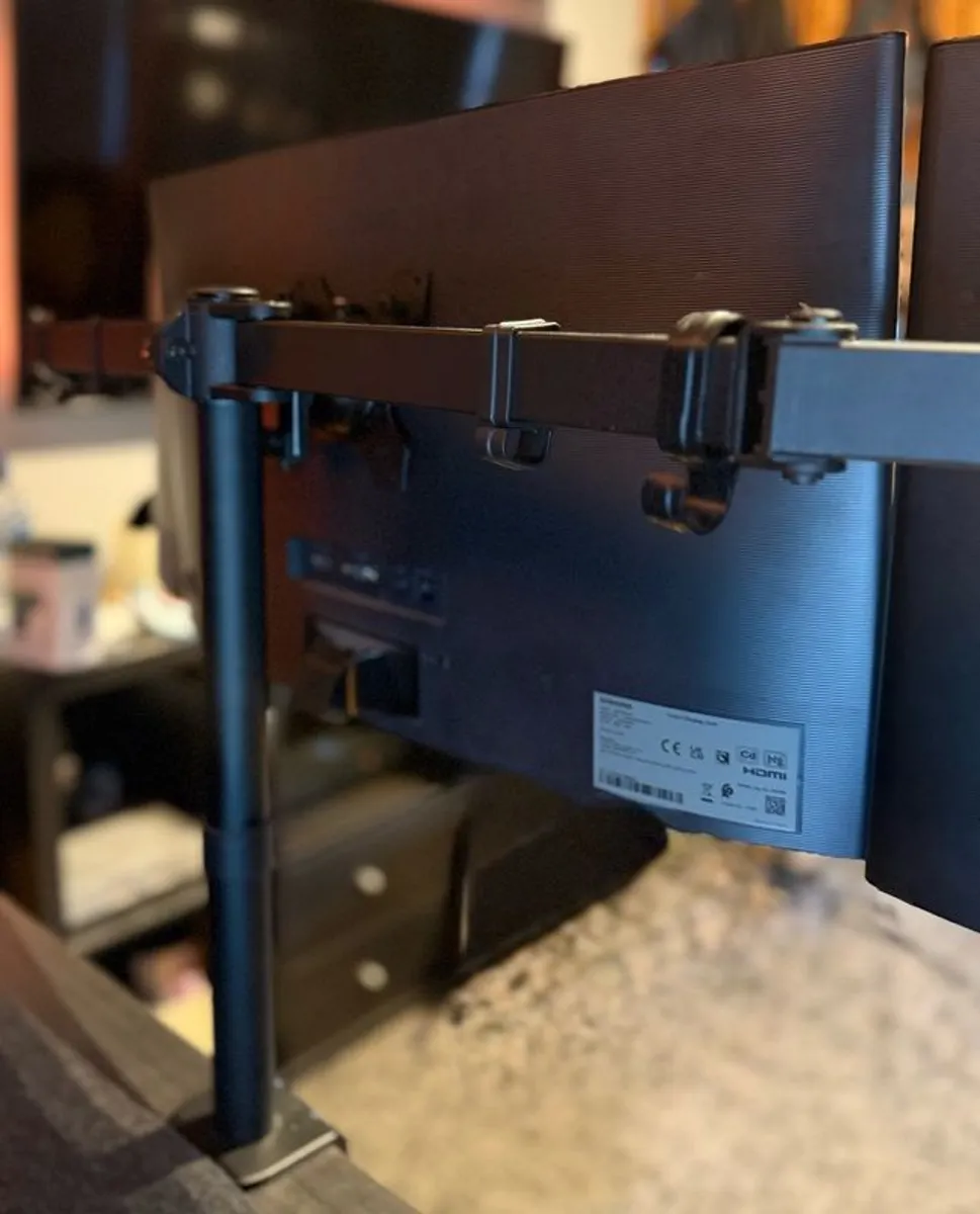 3 Samsung 24" Curved Monitors - Image 2