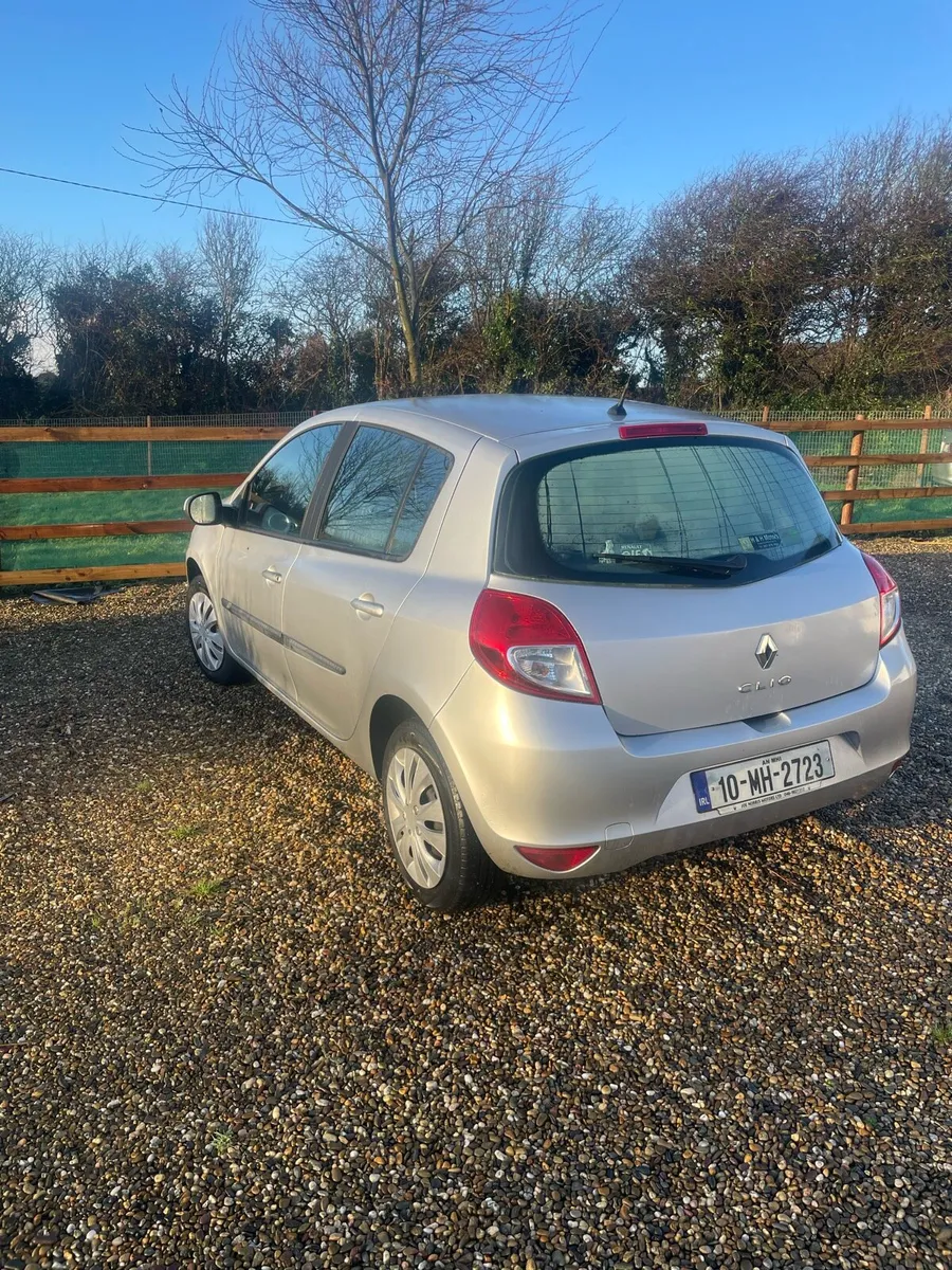 Renault Clio - Image 1