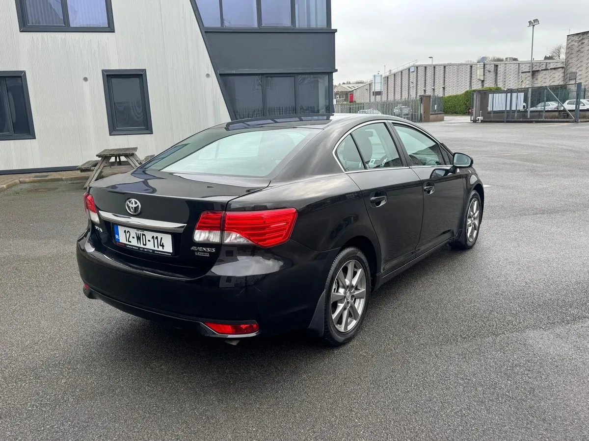 Toyota avensis - Image 2