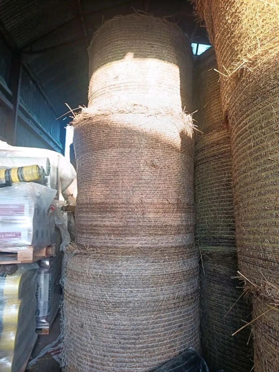 Bales of Hay & Rushes - Image 3