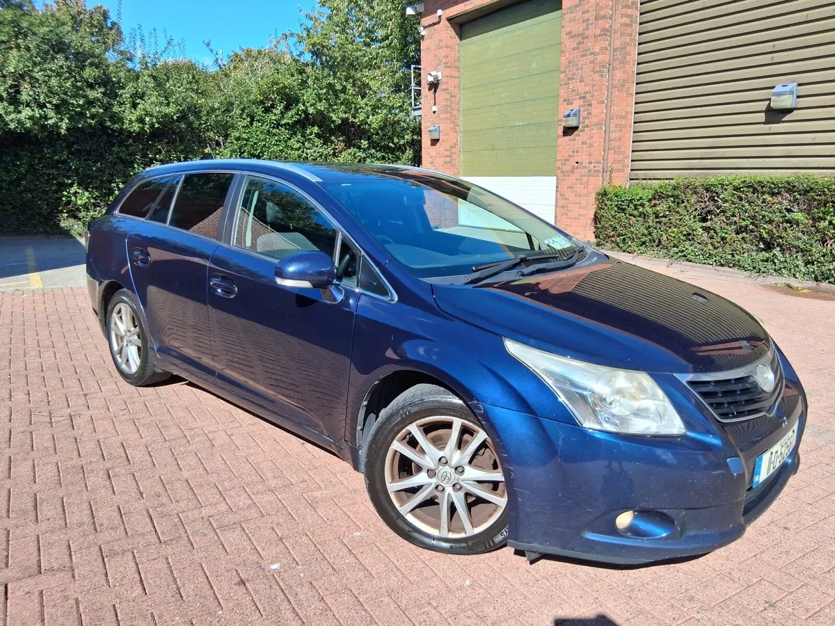 Toyota Avensis - Image 2