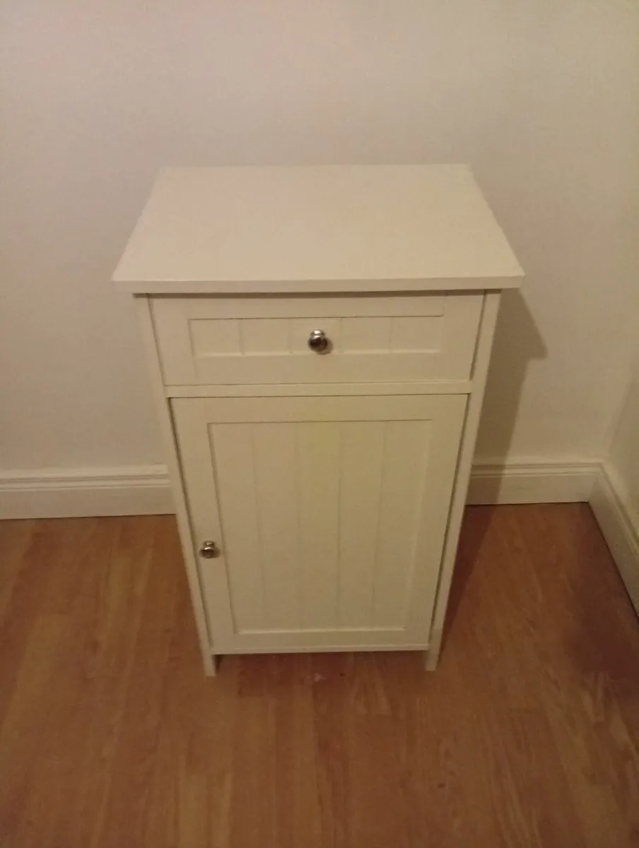 White Quality Sturdy cabinet storage unit - Image 4