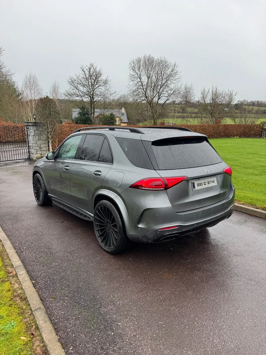 N1 Crew Cab Mercedes GLE - Image 2