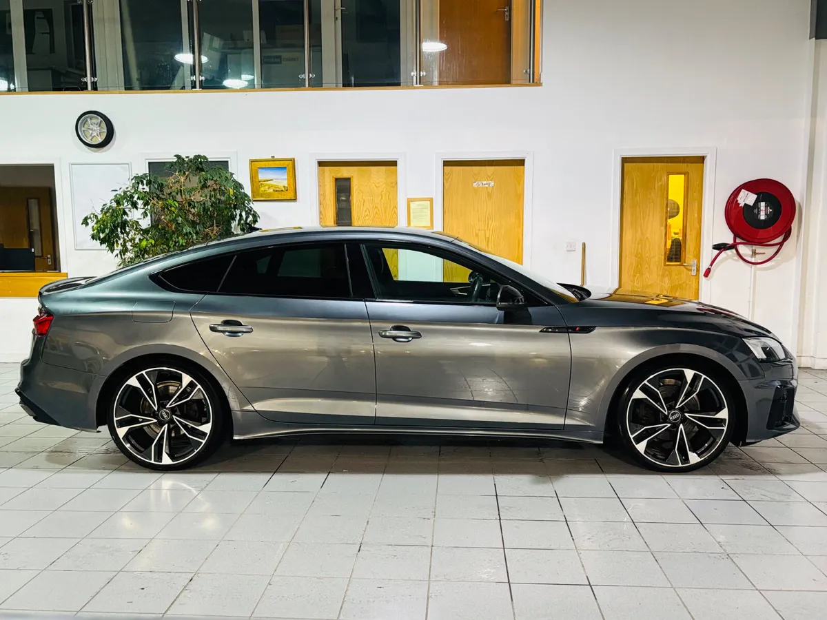 Audi A5 2023 S Line - Image 3