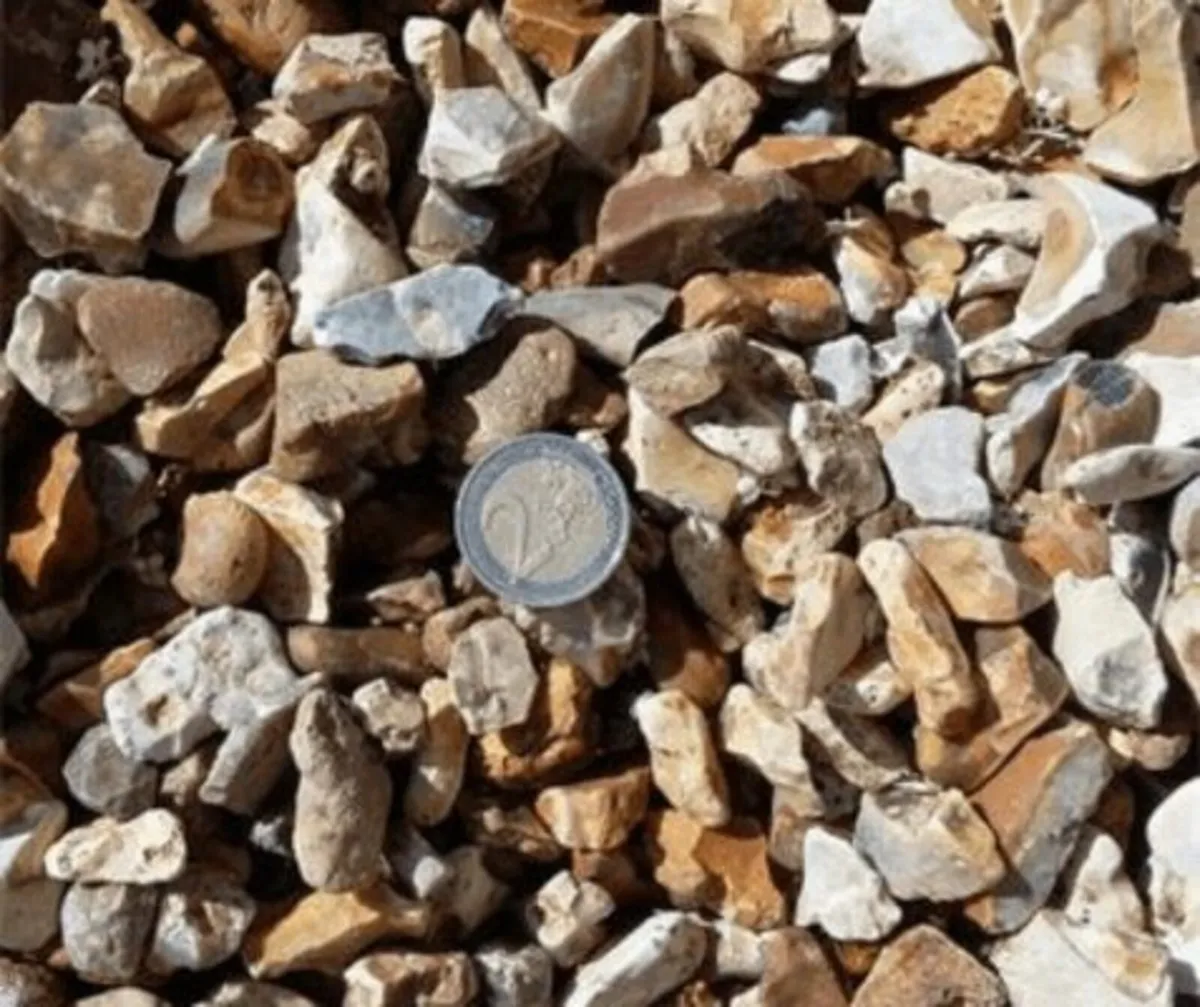 Decorative Gravel in a Bulk Bag Golden Flint 14mm - Image 3