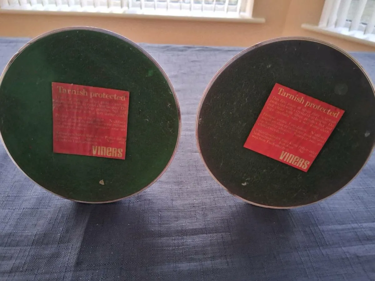 2 Large Viners Silver Plated Candlestick Holders - Image 3