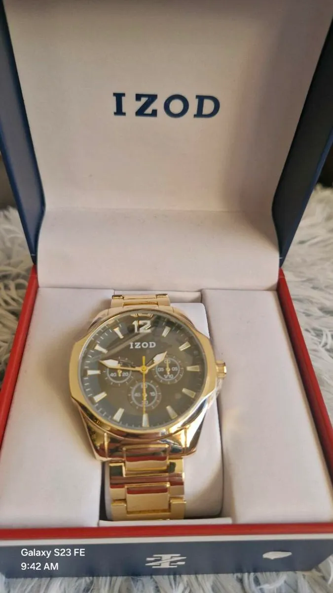 Izod men's gunmetal bracelet watch - Image 1