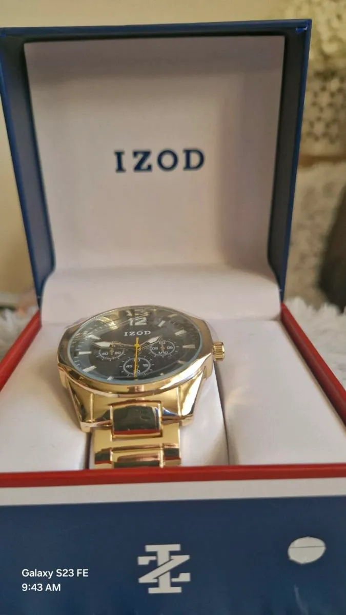 Izod men's gunmetal bracelet watch - Image 2