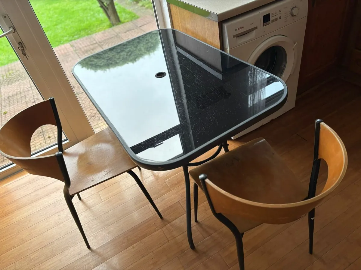 Table & Chairs - FREE - Image 2