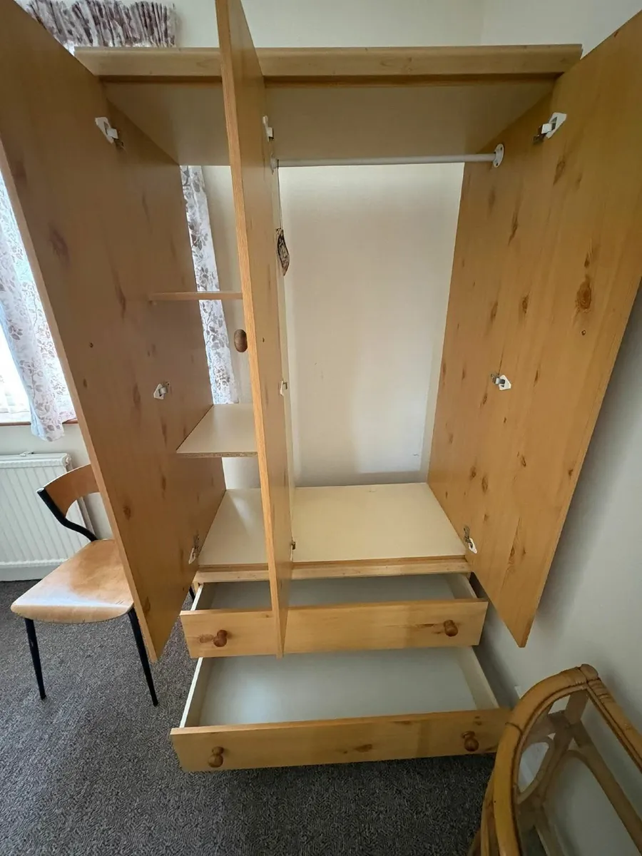 Wardrobe - FREE - Image 2