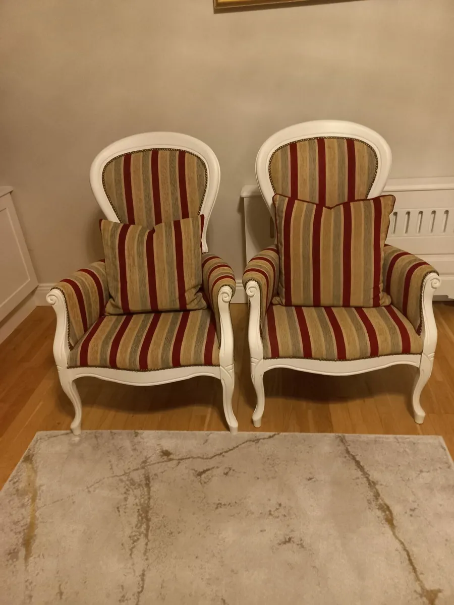 Chairs and sofa - Image 1