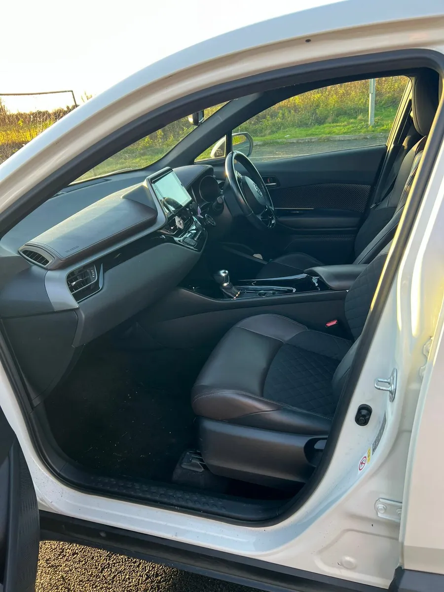 Toyota CH-R - Image 4