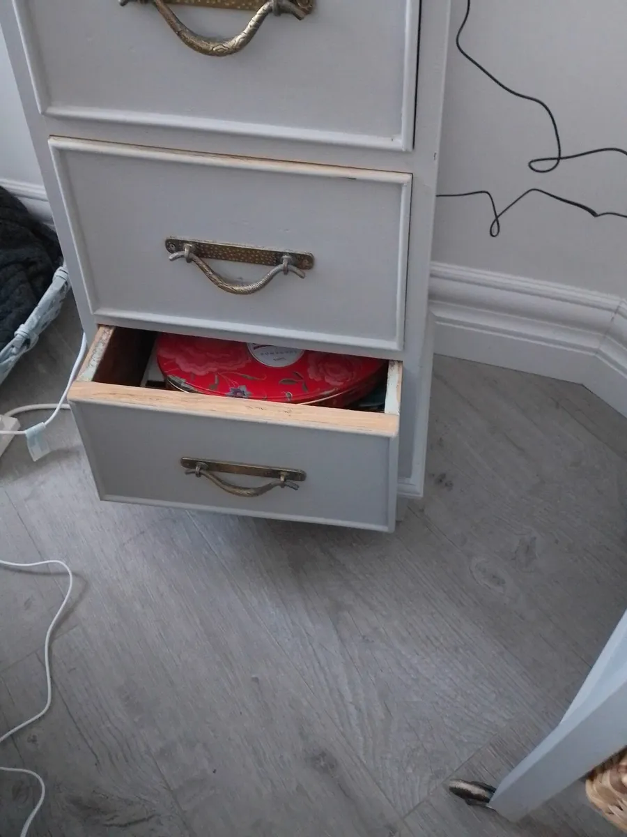 Pyramid Shaped Solid Real Teak Drawer Unit - Image 3