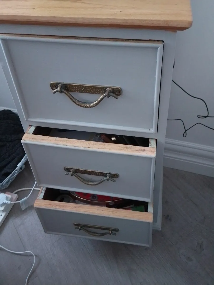 Pyramid Shaped Solid Real Teak Drawer Unit - Image 4