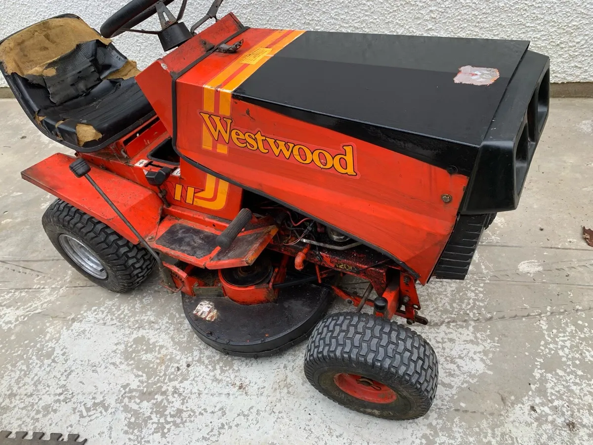 Westwood t1200 Tractor mower - Image 1