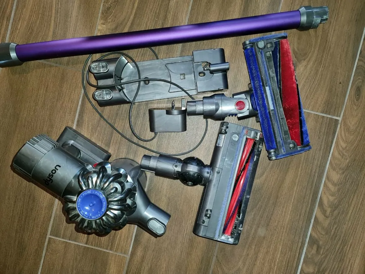 CORDLESS DYSON V6 VACUUM CLEANER HOOVER - Image 2