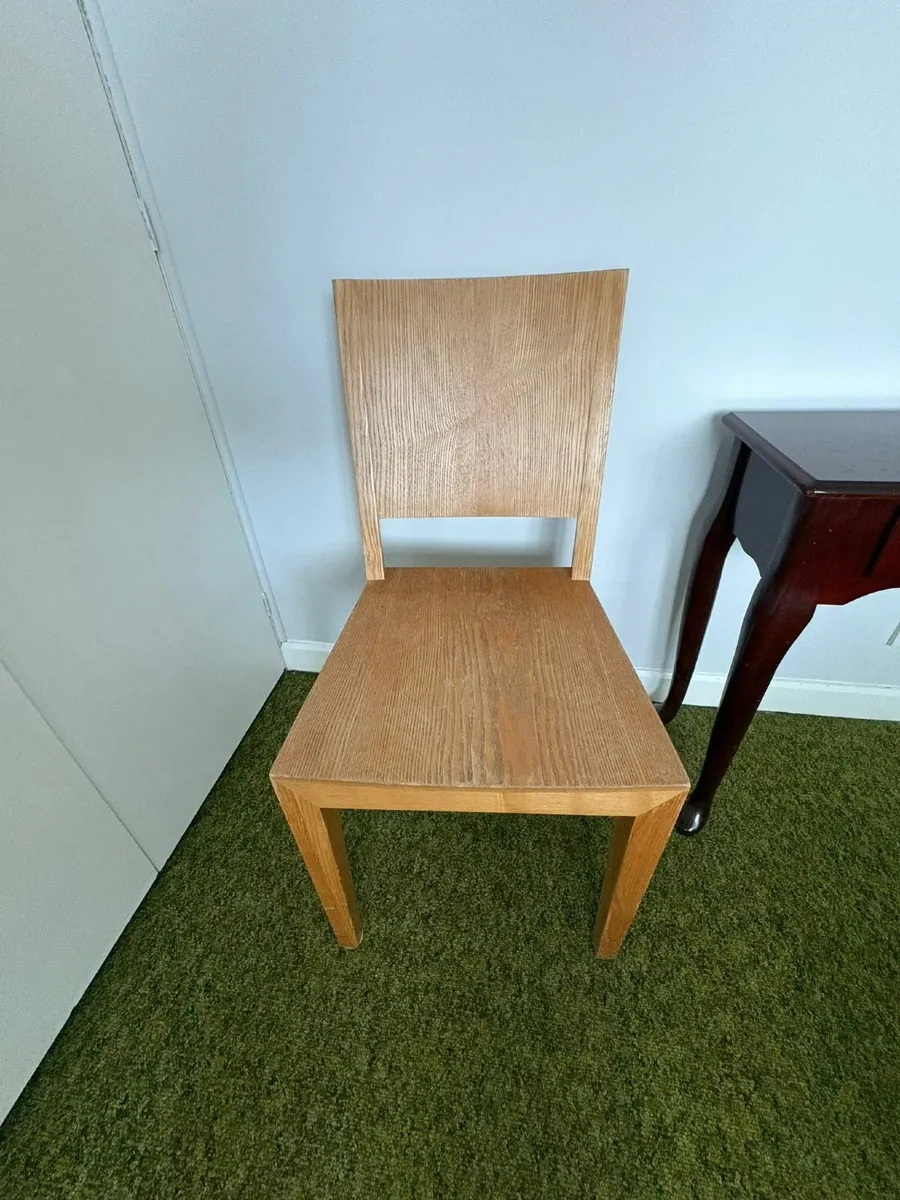 Chairs x 4 - Image 1