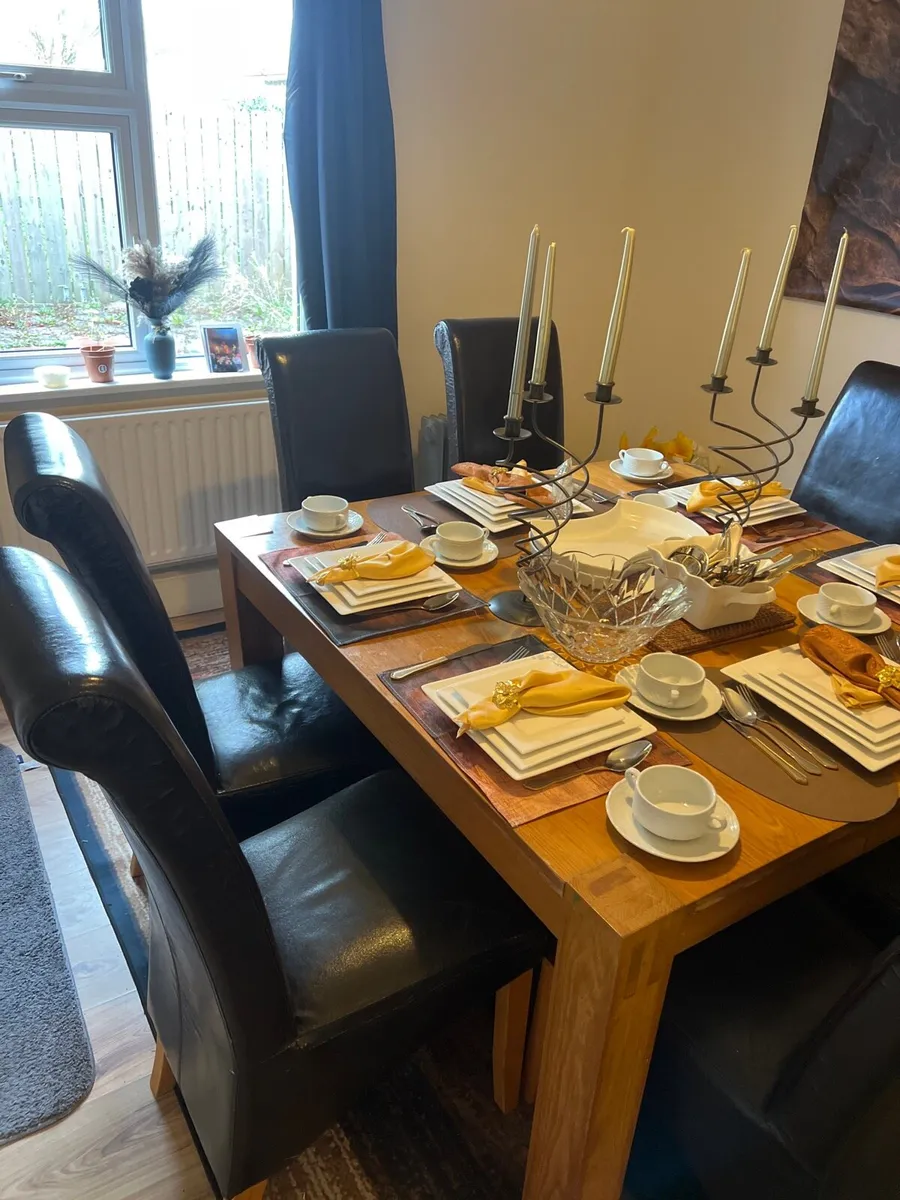 Dining table and 8chairs - Image 2