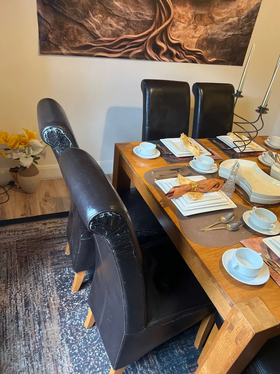 Dining table and 8chairs - Image 4