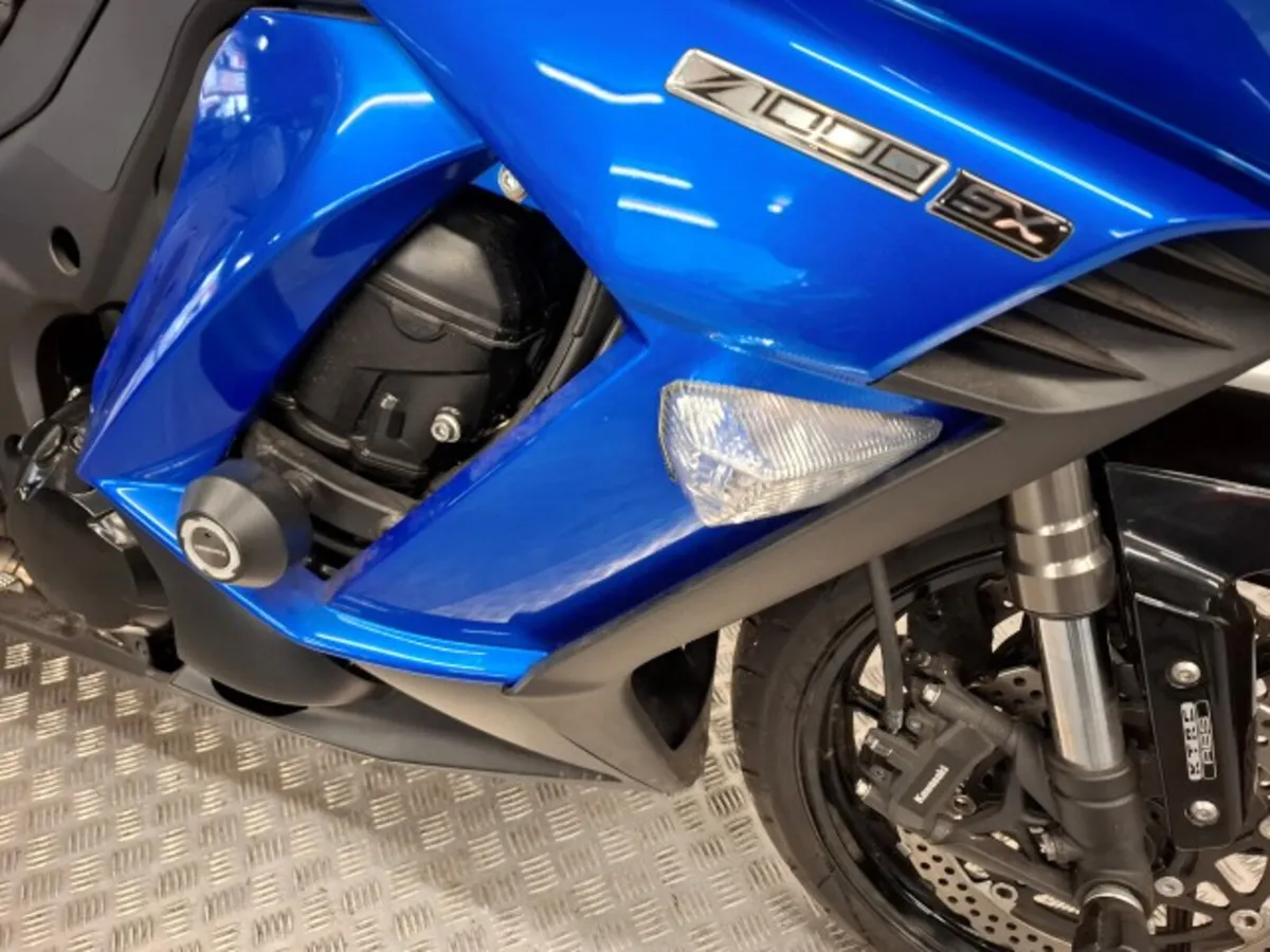 Kawasaki Z1000SX 2016 (3K kilometers) - Image 4