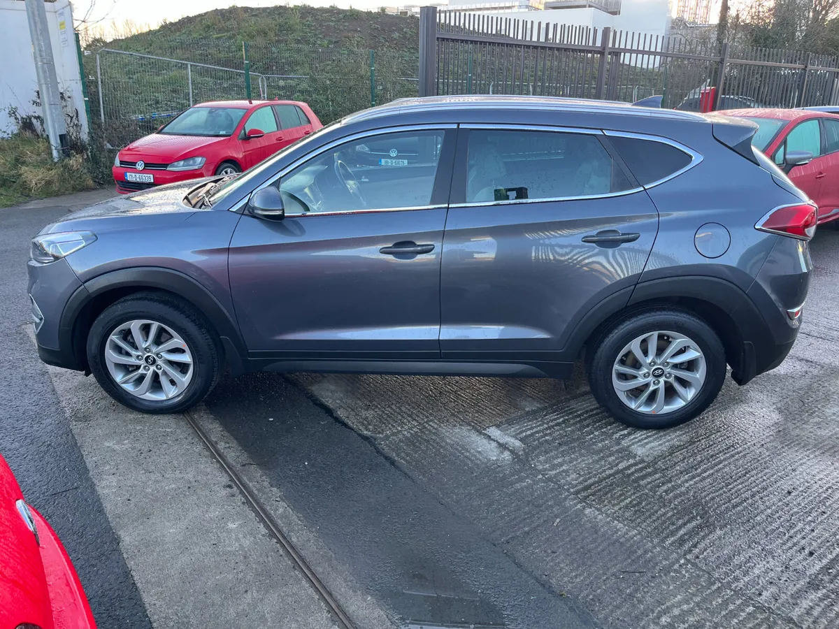 Hyundai Tucson 2017, 1.7 CRDI EXECUTIVE LEATHER - Image 4