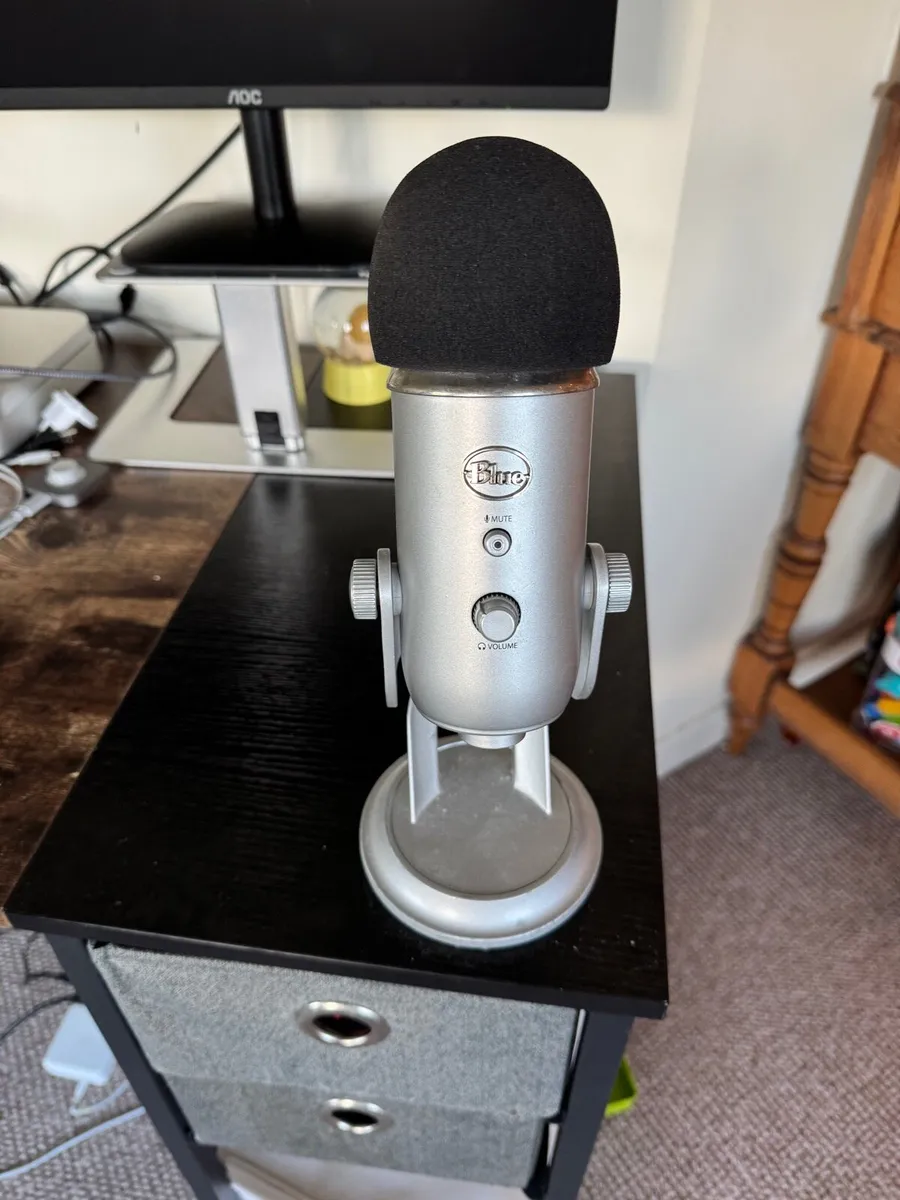 Yeti USB Microphone - Image 3