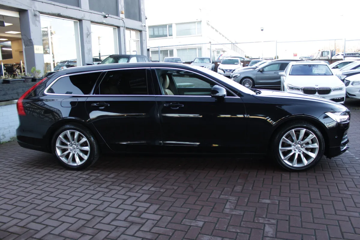 2.0T5 245BHP 5DR ESTATE AUTOMATIC // IMMACULATE CO - Image 3