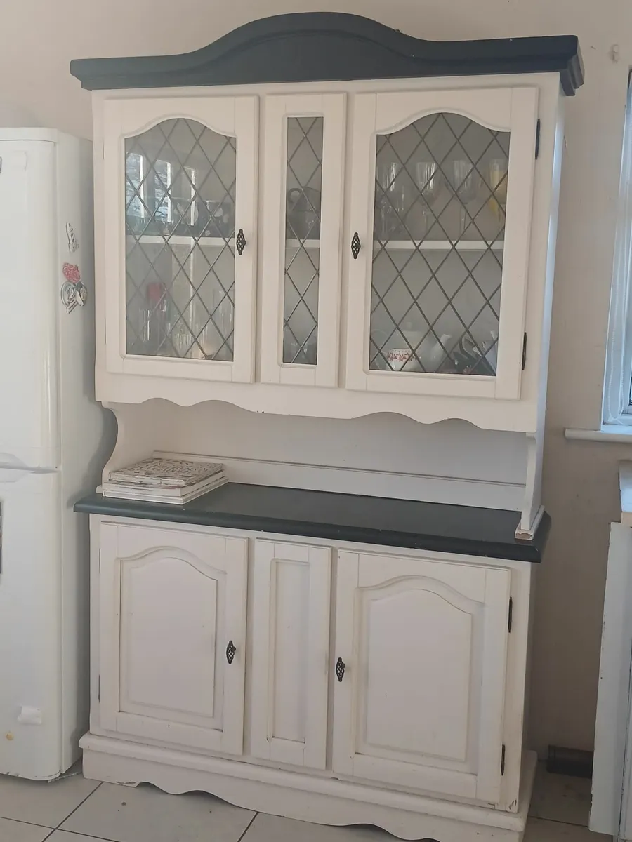 Kitchen display unit