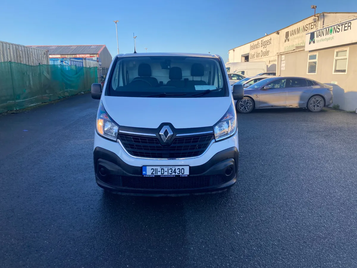 Renault Trafic 2021 - Image 2