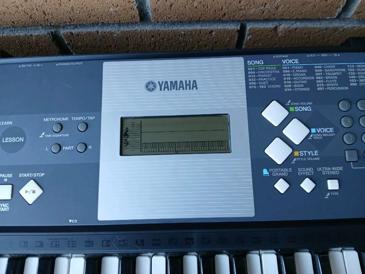 New Yamaha 61 key portable keyboard. - Image 4