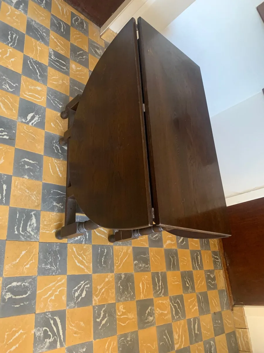 Drop leaf dining table - Image 1