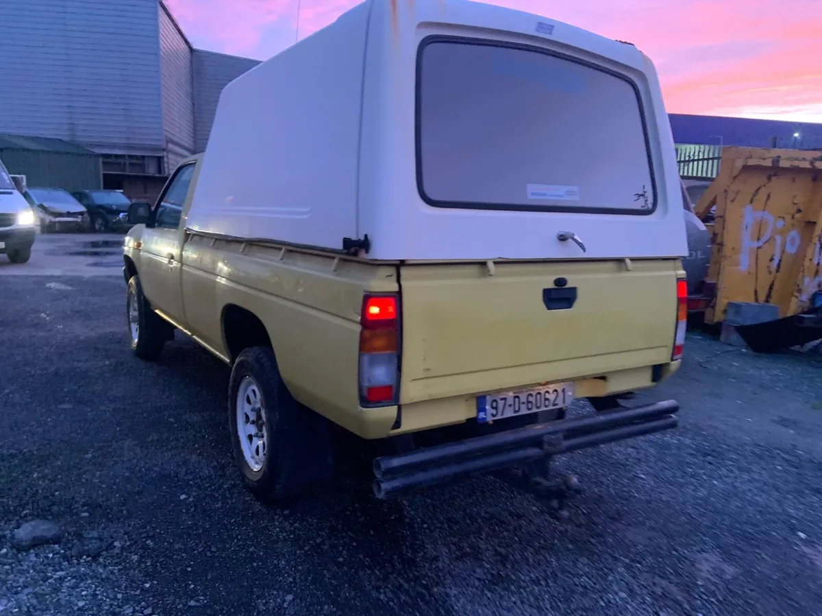 Nissan d21 with only 36600 miles - Image 2