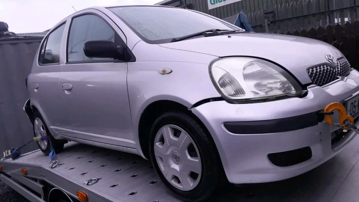 Toyota yaris 450 euro - Image 1